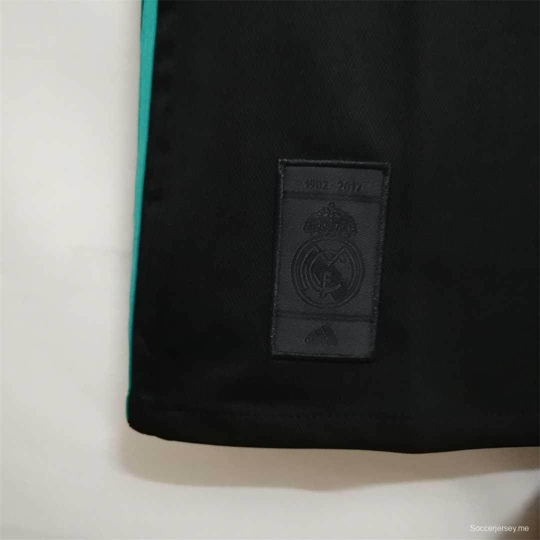 قميص كرة قدم ريترو 17/18 ريال مدريد ريترو 17/18 مع رقعة كاملة
