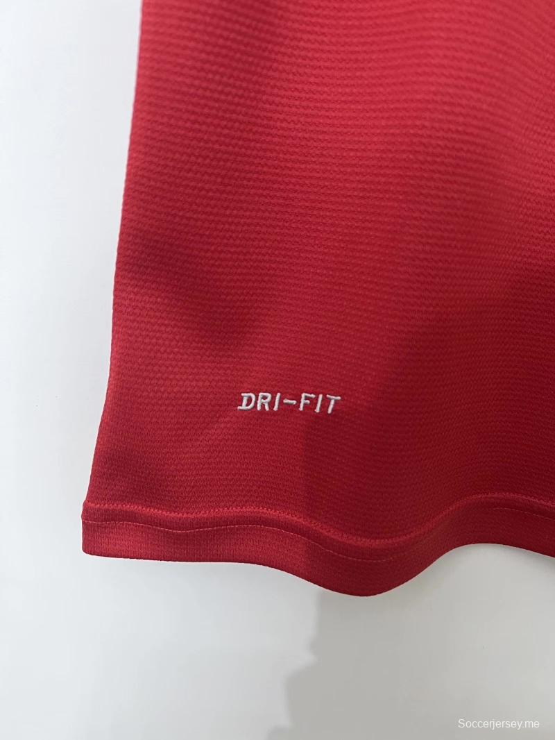 قميص فريق مانشستر يونايتد الرجعية 13/14 ريترو 13/14 لكرة القدم الأساسي لمانشستر يونايتد
