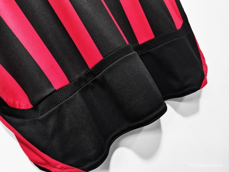 قميص فريق إيه سي ميلان 2006/2007 الرجعية لكرة القدم الأساسية
