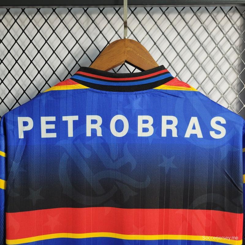 ريترو 1995 فلامنجو 1995 ذهاباً وإياباً
