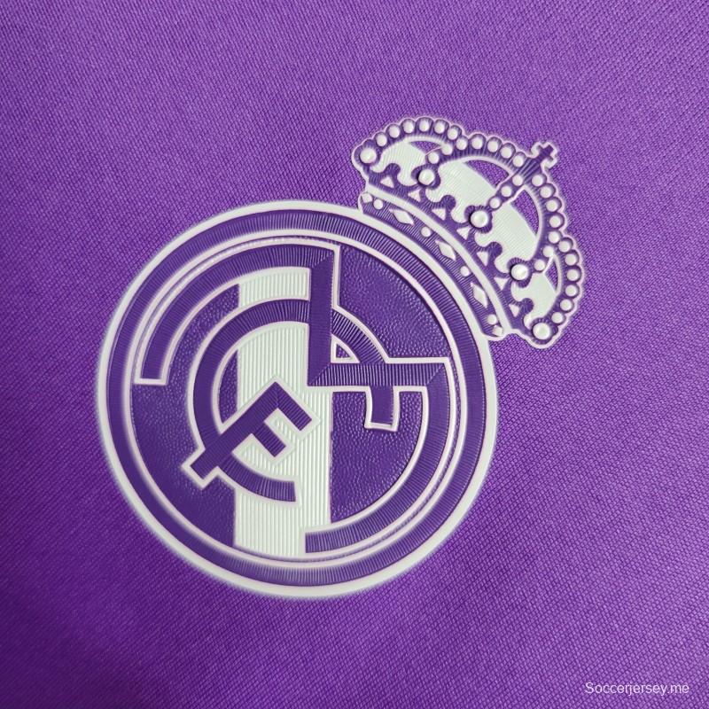 قميص ريترو بأكمام طويلة ريترو ريال مدريد 17/18 ذهاباً وإياباً بنفسجي
