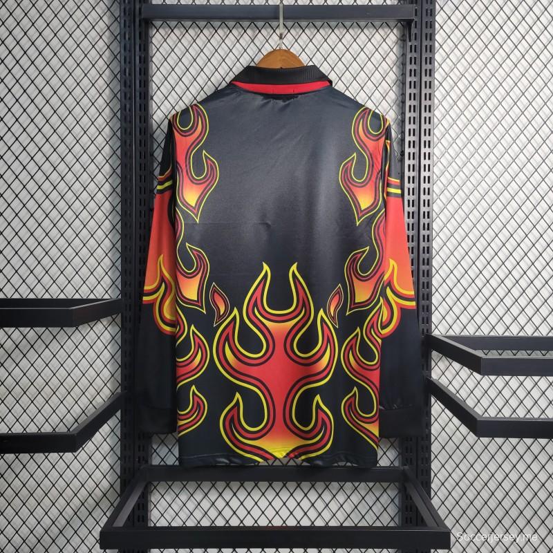 قميص ريترو 1998 حارس مرمى اليابان باللون الأحمر الملتهب
