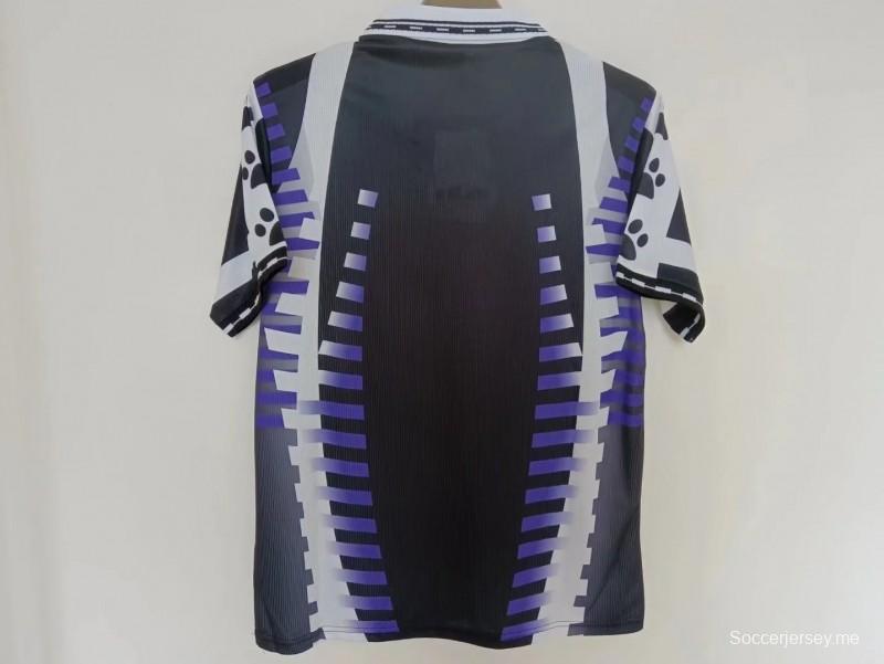 قميص ريال مدريد الثالث 97/98 ريترو 97/98 ريال مدريد الثالث
