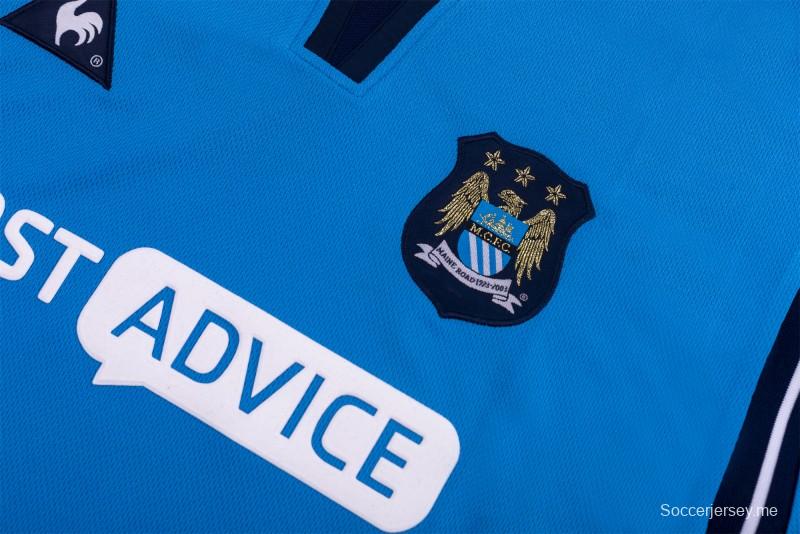 القميص الأساسي لمانشستر سيتي 02/03 ريترو 02/03
