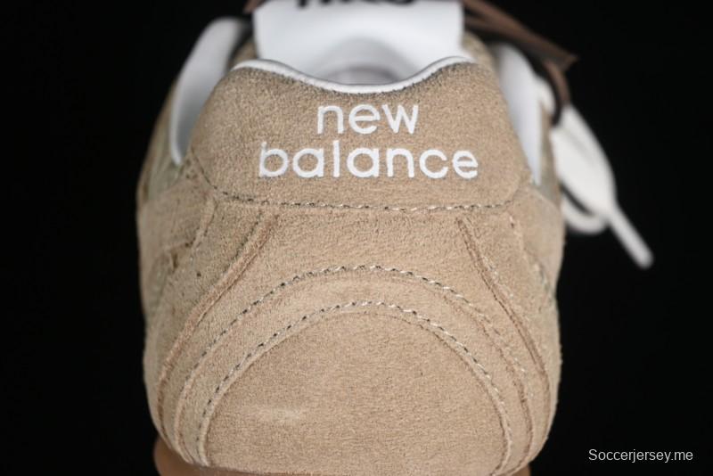 Miu Miu x New Balance 530 Low-Top Retro Running Sneakers with Dual Lace Design - G.D4
