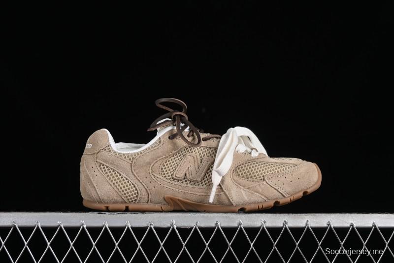Miu Miu x New Balance 530 Low-Top Retro Running Sneakers with Dual Lace Design - G.D4