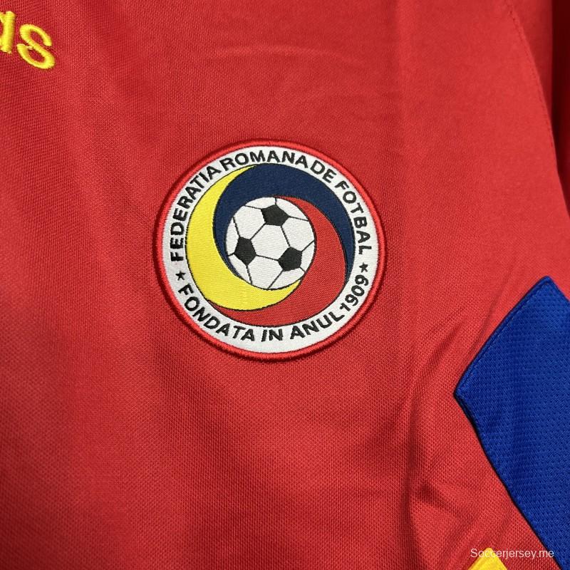 قميص رومانيا 1994 ريترو 1994 خارج ملعب رومانيا الأحمر
