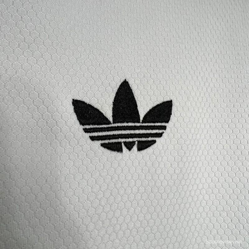 2024/25 قميص أبيض لحارس مرمى يوفنتوس الثالث 2024/25
