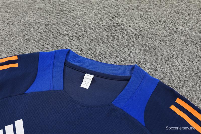 24/25 يوفنتوس قميص بأكمام قصيرة وشورت قصير الأكمام كحلي اللون أزرق فاتح اللون الأزرق الداكن