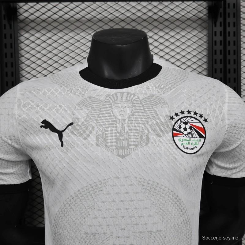 إصدار 24/26 قميص منتخب مصر خارج مصر