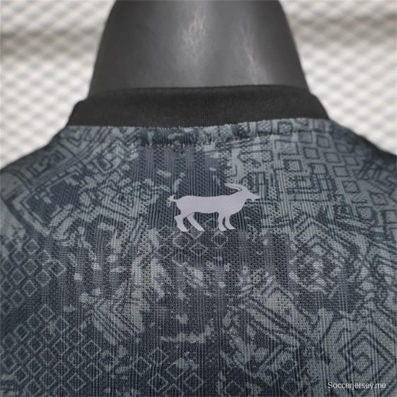 إصدار 25/26 قميص الأرجنتين الأسود الخاص باللاعبين 25/26