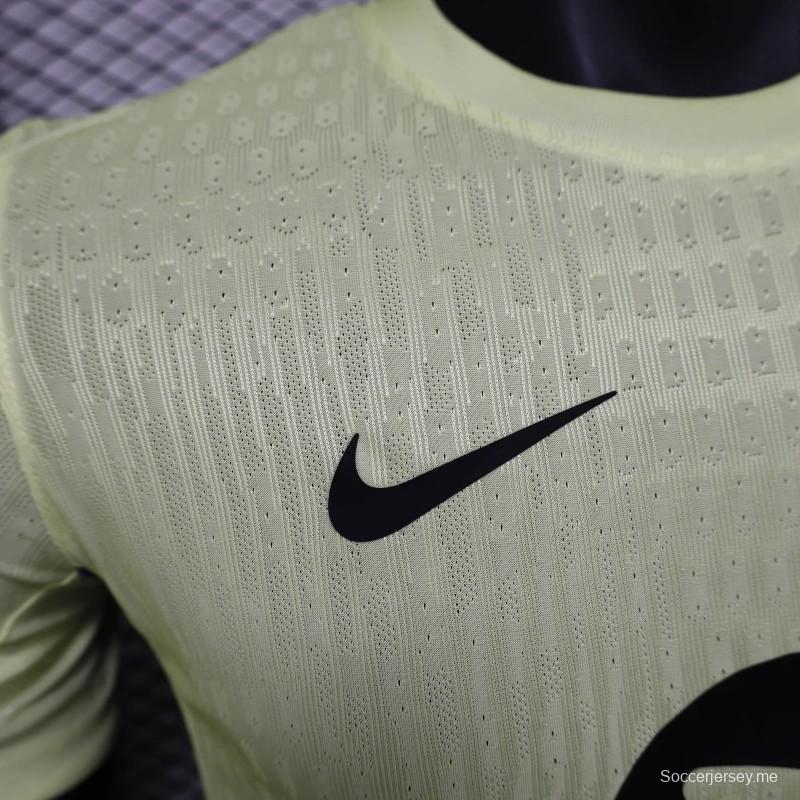 قميص أخضر فاتح اللون الأخضر الفاتح إصدار 25/26 إصدار لاعب برشلونة للذكرى 125 للذكرى السنوية الخاصة