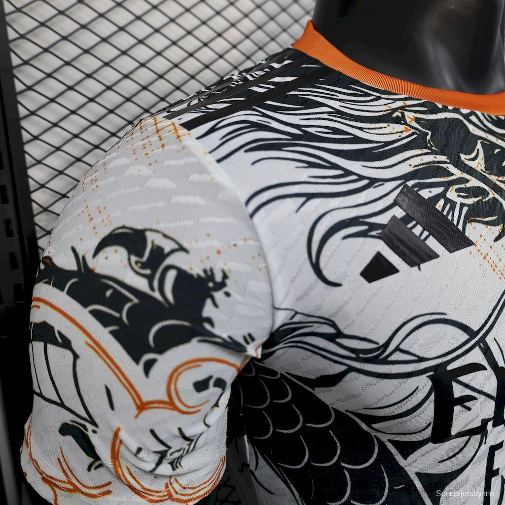 2025/26 نسخة اللاعب 2025/26 قميص ريال مدريد نسخة التنين الأسود والأبيض