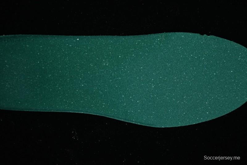 Nike ACG Mountain Fly 2 Low SP Outdoor Hiking Shoes with GORE-TEX and React Foam - FZ3311-100