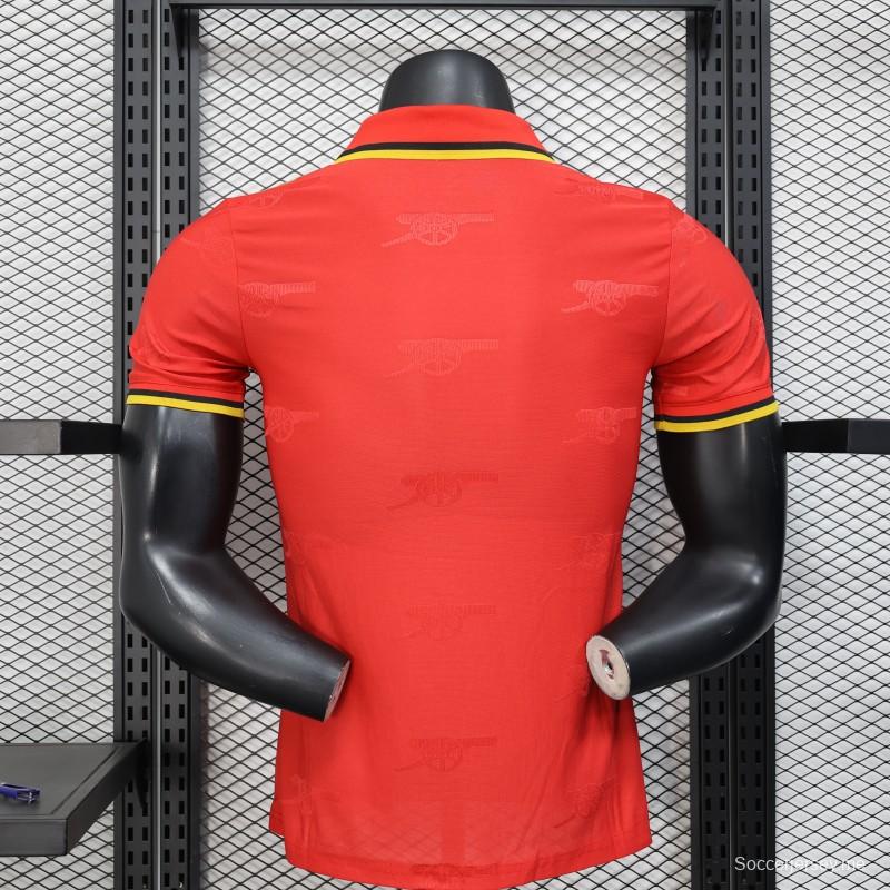 إصدار اللاعب 25/26 أرسنال أحمر بتصميم كلاسيكي مع قميص أرسنال الأحمر