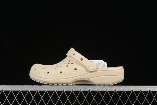 صندل كروكس كلاسيك كلوغ الشاطئي ثنائي الاتجاه ذو فتحات تهوية - B.D4