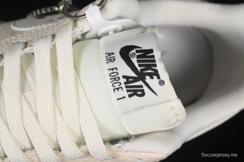 حذاء نايك اير فورس 1 '07 المنخفض من نايك جست دو إت كولابوريشن - DF0188-054