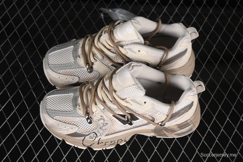 حذاء جري كاجوال ريترو كاجوال من سلسلة نيو بالانس 530 - MR530AA1