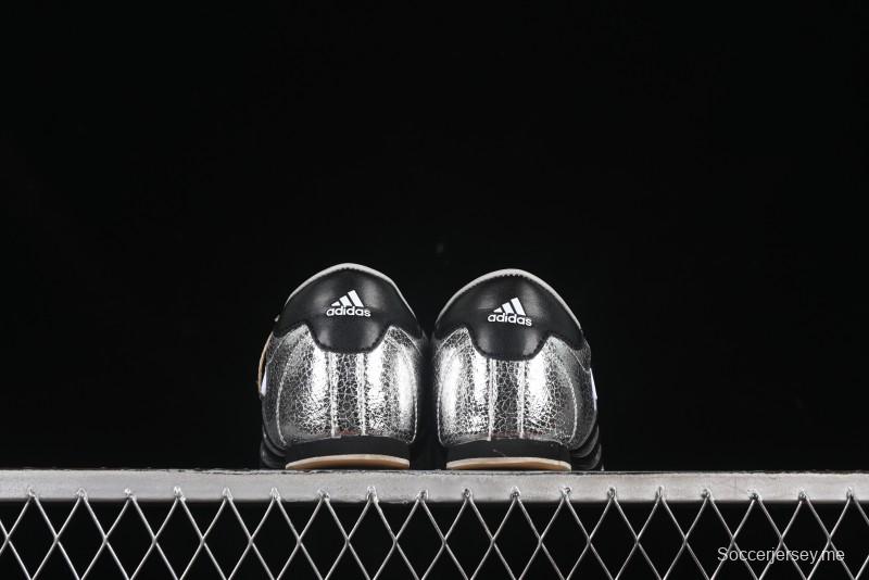 حذاء التدريب المنخفض JH9664 من أديداس أوريجينالز للتايكوندو JH9664 لارتداء مريح غير قابل للانزلاق