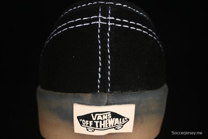 حذاء رياضي بريميوم أوثنتيك ريترو من فانس بنعل مطاطي شفاف - VN000CRCRQ6RJ