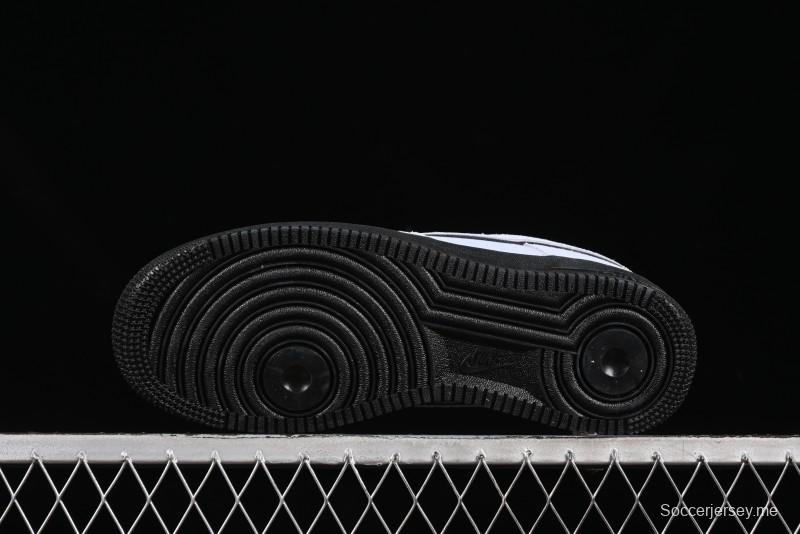 حذاء رياضي نايك اير فورس 1'07 منخفض كاجوال مع وسادة هوائية كاملة الطول - HQ1966-400