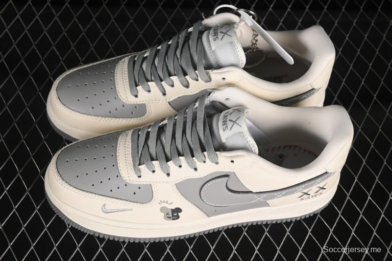 حذاء نايك اير فورس 1'07 لاو نايك اير فورس 1'07 لاو كاوس كولابوريشن بيج رمادي كاجوال سنيكرز - KK1988-078