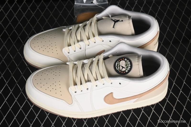 حذاء نايك اير جوردان 1 لاو "دونغدان" الرياضي الكاجوال من نايك اير جوردان 1 "دونغدان" باللون الأبيض بحليب جوز الهند - IB8855-121