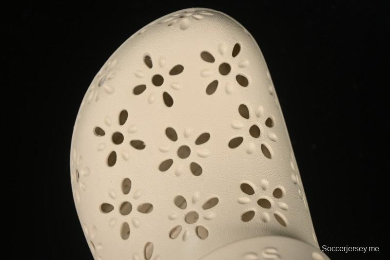 صندل كروكس كلاسيك كلوغ الشاطئي ثنائي الاتجاه ذو فتحات تهوية - B.D4