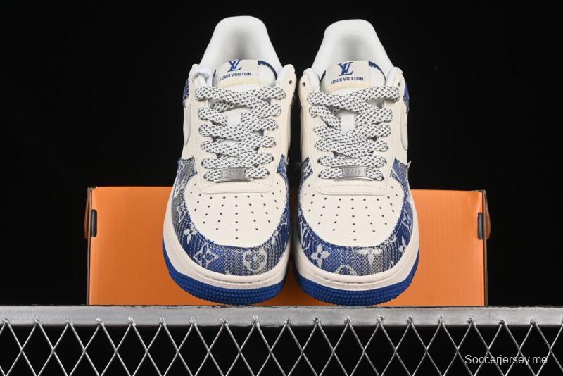 حذاء نايك اير فورس 1 '07 منخفض من نايك ستاسي كولاج بالتعاون مع ستاسي سنيكرز دنيم متدرج - XS1958-586