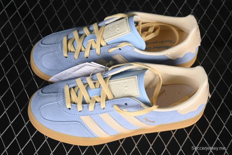 حذاء أديداس اورجينال جازيل كاجوال داخلي ريترو بتصميم مضاد للانزلاق ومقاوم للاهتراء - JR8029