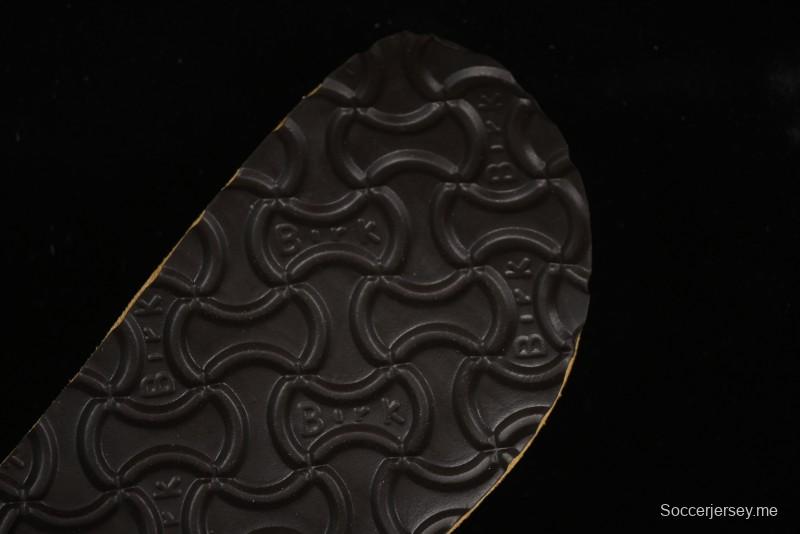 صندل اريزونا ذو وسادة قدم ناعمة من بيركنستوك أريزونا مع جلد الشامواه وبطانة من صوف اللامبسو - G.D4