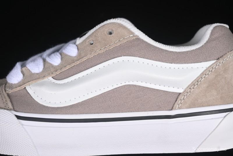 حذاء رياضي ريترو مكتنزة منخفض السقف من فانس كنو سكول - VN000D6ZH2B