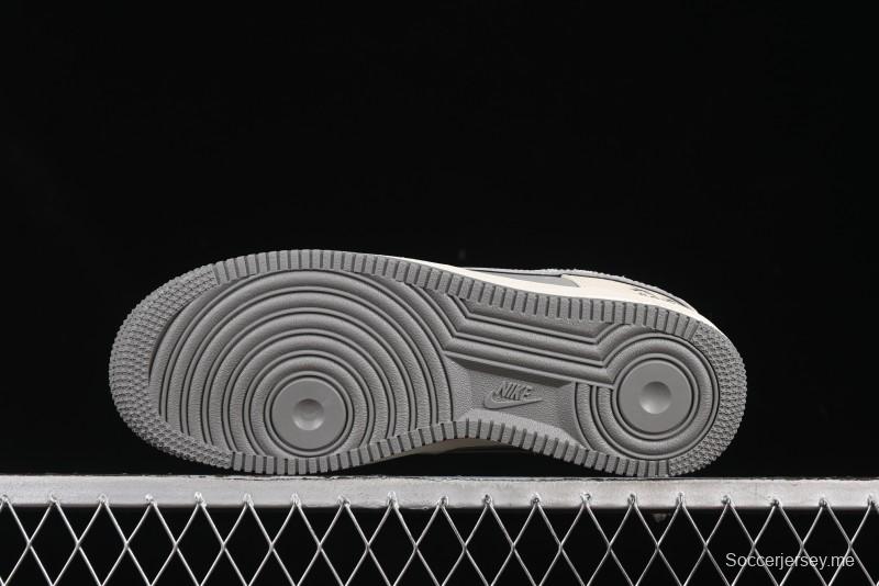 حذاء نايك اير فورس 1'07 لاو نايك اير فورس 1'07 لاو كاوس كولابوريشن بيج رمادي كاجوال سنيكرز - KK1988-078