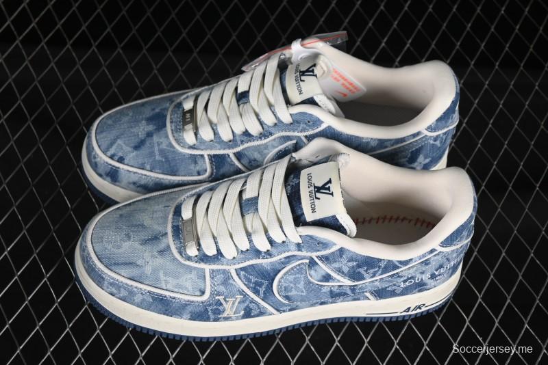 حذاء نايك اير فورس 1 '07 المنخفض من نايك اير فورس 1 '07 LV Collaboration حذاء رياضي كاجوال أزرق دنيم - SC9207-532