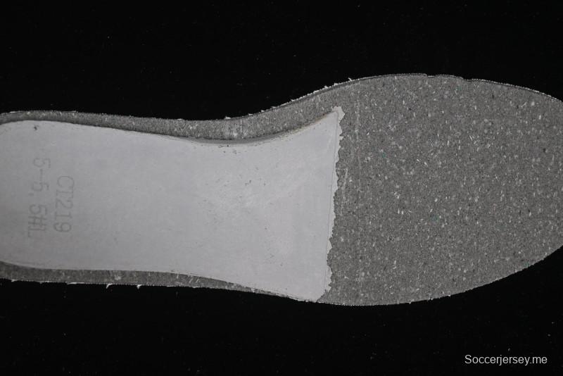 حذاء رياضي كونفرس تشاك 1970 من كونفرس كاجوال بيزلي بنقشة بيزلي - A15752C