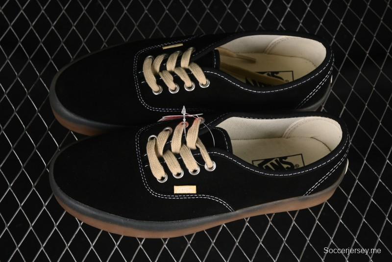 حذاء رياضي بريميوم أوثنتيك ريترو من فانس بنعل مطاطي شفاف - VN000CRCRQ6RJ