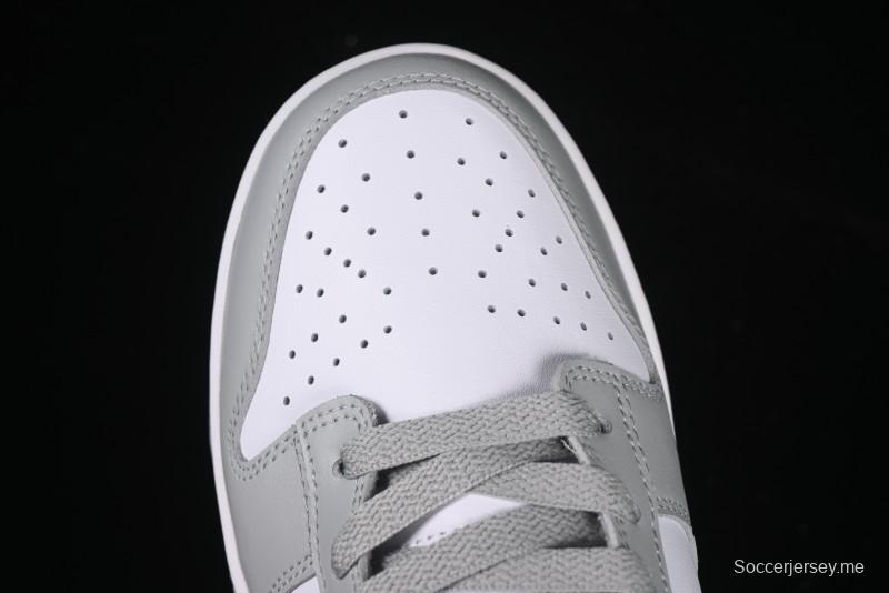 حذاء تزلج نايك SB Dunk Low باللون الأبيض الرمادي منخفض الكاجوال - HF5441-105