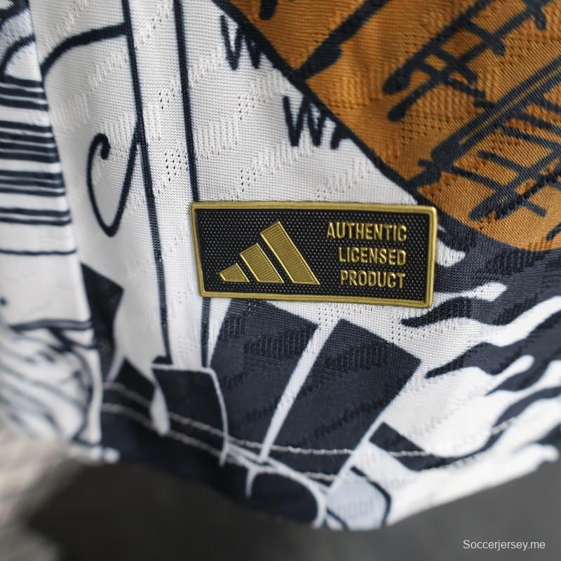 إصدار 2025 لاعب 2025 اليابان أزرق/أبيض مع قميص مانغا من ون بيس