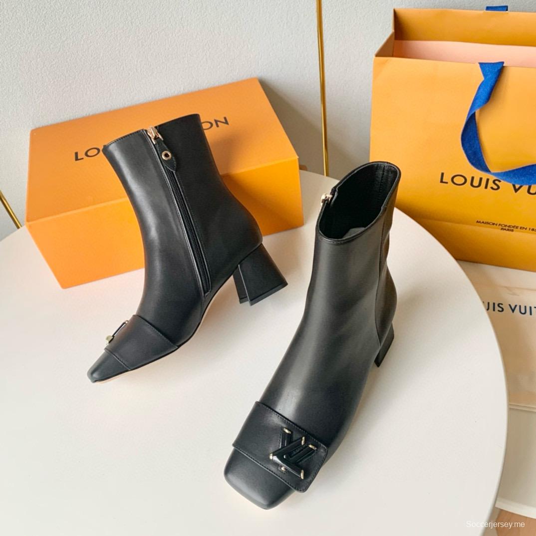 2024 Women Louis Vuitton Black Leather Ankle Boots Block Heel MJ00420