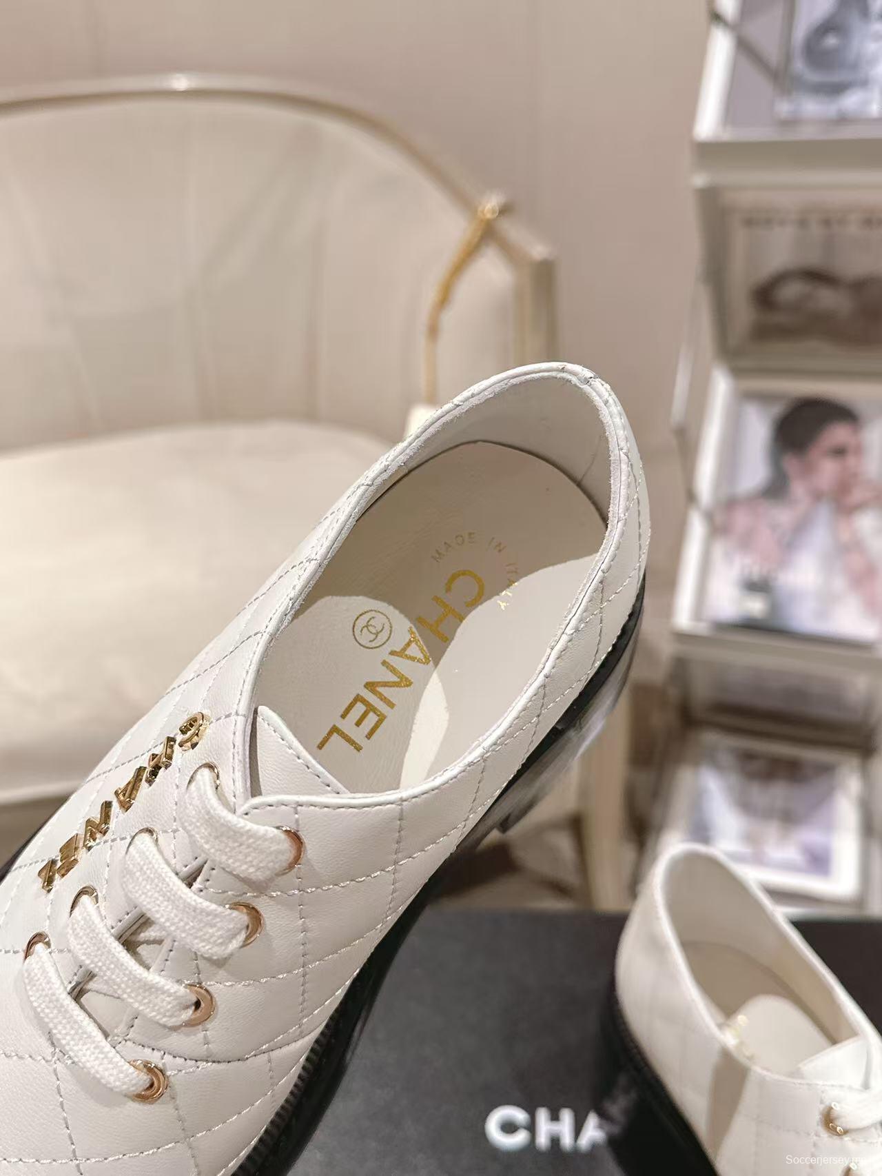 2025 Women Chanel White Black Leather Sneakers