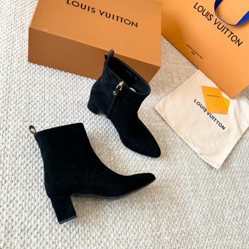 2024 Women Louis Vuitton black suede ankle boots