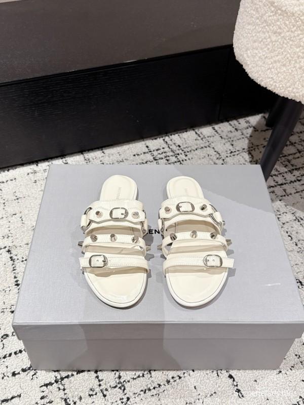 2025 Slippers Balenciaga White Leather Metal Studs KFY00289