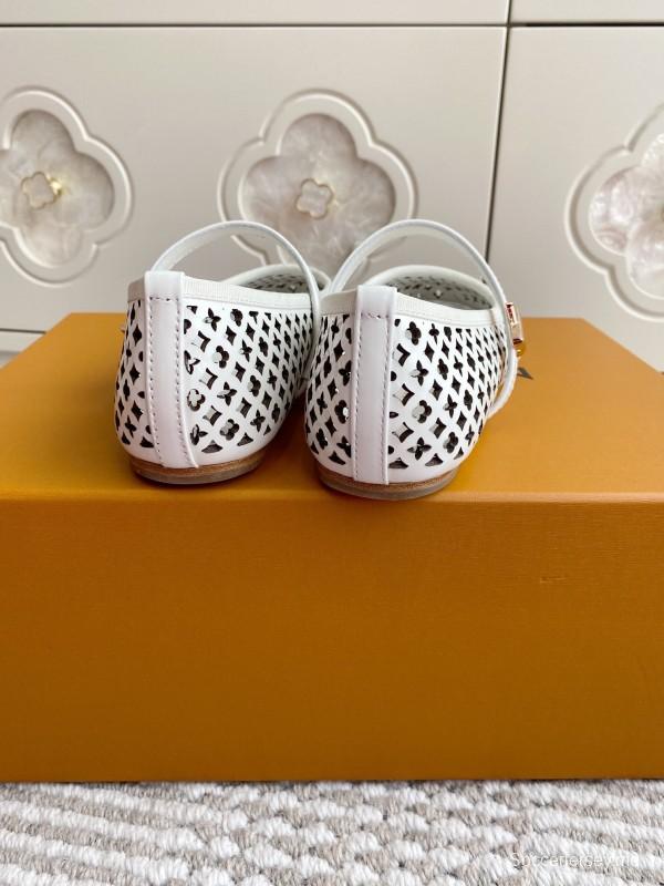 2025 Women Louis Vuitton White Leather Mary Jane Perforated KFY00310