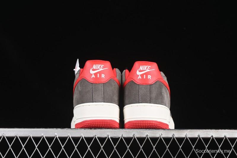 حذاء رياضي نايك اير فورس 1'07 منخفض كاجوال مع وسادة هوائية كاملة الطول - FQ8714-201