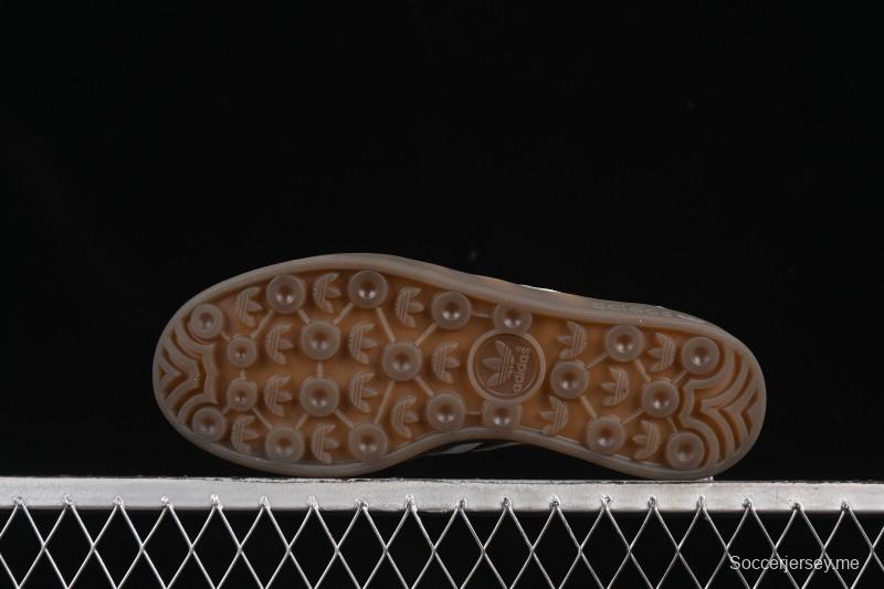 حذاء التزلج المنخفض المقاوم للانزلاق والمقاوم للاهتراء من أديداس أوريجينالز جازيل إندور ريترو - JQ8124