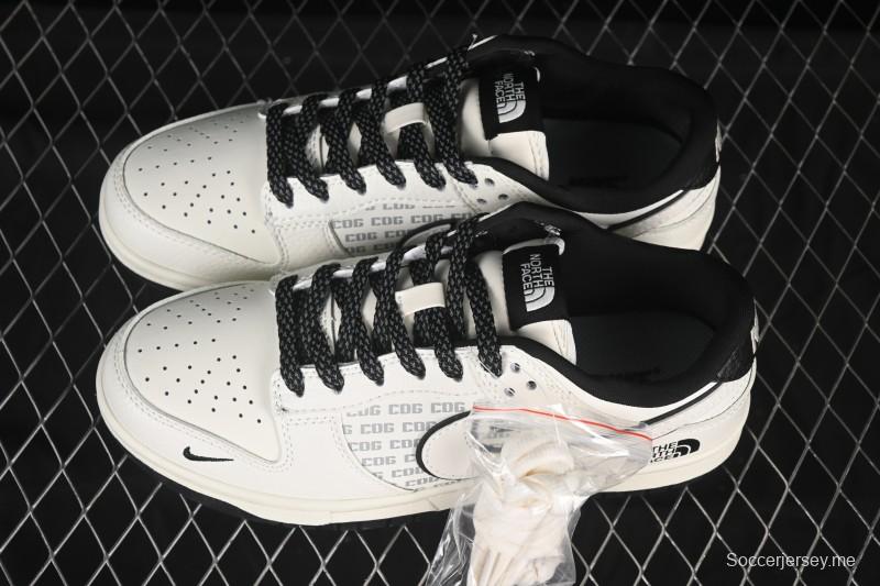 حذاء تزلج نايك SB Dunk Low The North Face Collaboration باللون الأسود والأبيض ثلاثي Swoosh Anniversary المخصص للذكرى السنوية - SC9207-423