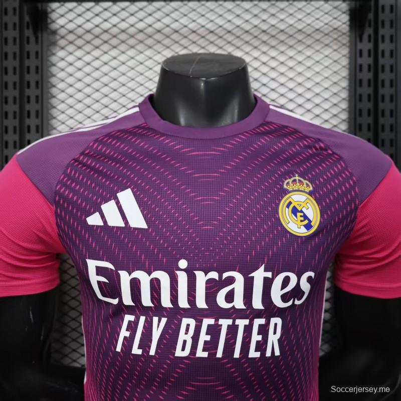 إصدار اللاعب 25/26 قميص ريال مدريد باللون الوردي الأرجواني مع قميص بنمط موجة هندسية
