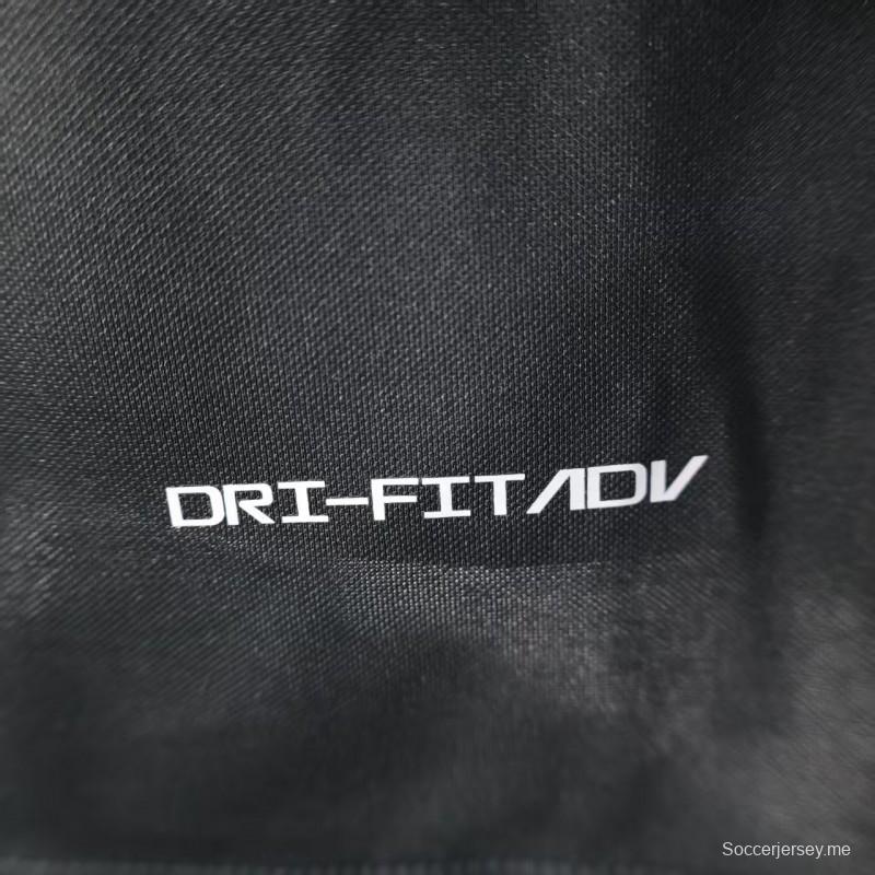 نسخة اللاعب 25/26 قميص بطل الأهلي الأسود مع الراعي الذهبي