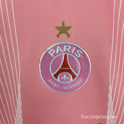 2025/26 باريس سان جيرمان باريس سان جيرمان باريس سان جيرمان إصدار خاص وردي اللون الوردي