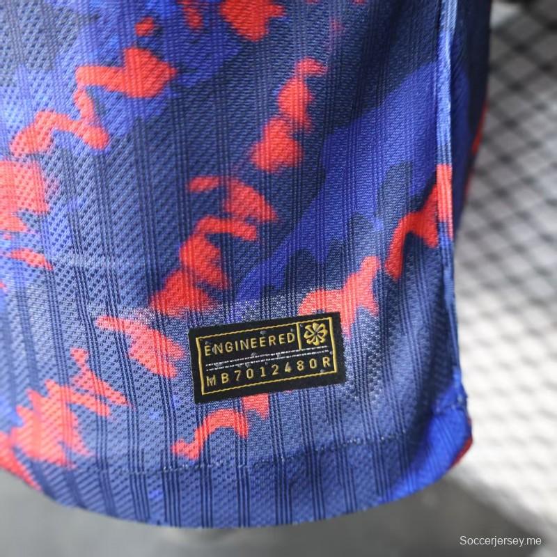 نسخة اللاعب 25/26 باريس سان جيرمان باريس سان جيرمان أزرق بنقشة برق أحمر